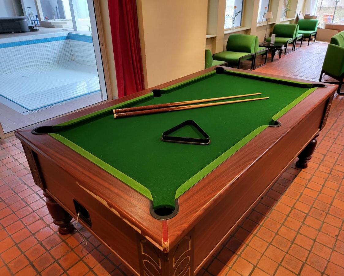 Hotel Causse Comtal Rodez, The Originals Relais Gages-le-Haut Eksteriør billede