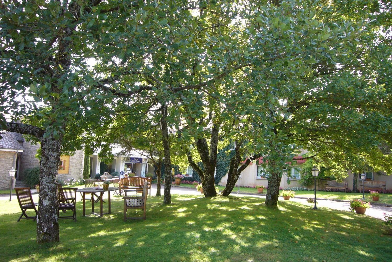 Hotel Causse Comtal Rodez, The Originals Relais Gages-le-Haut Eksteriør billede